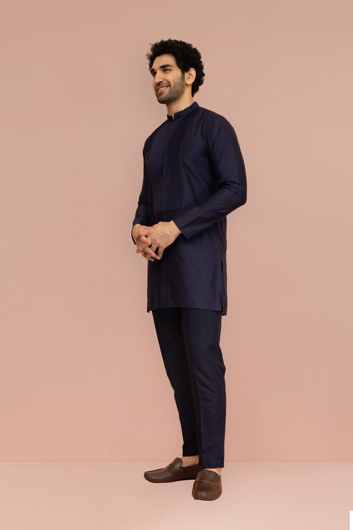 Men Navy Blue Yoke Design Pleating Front Open Kurta
