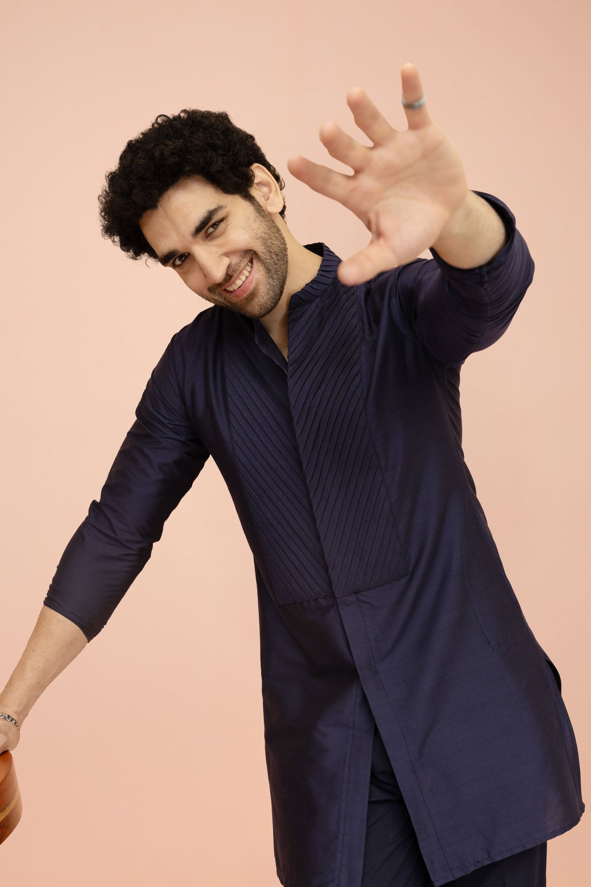 Men Navy Blue Yoke Design Pleating Front Open Kurta