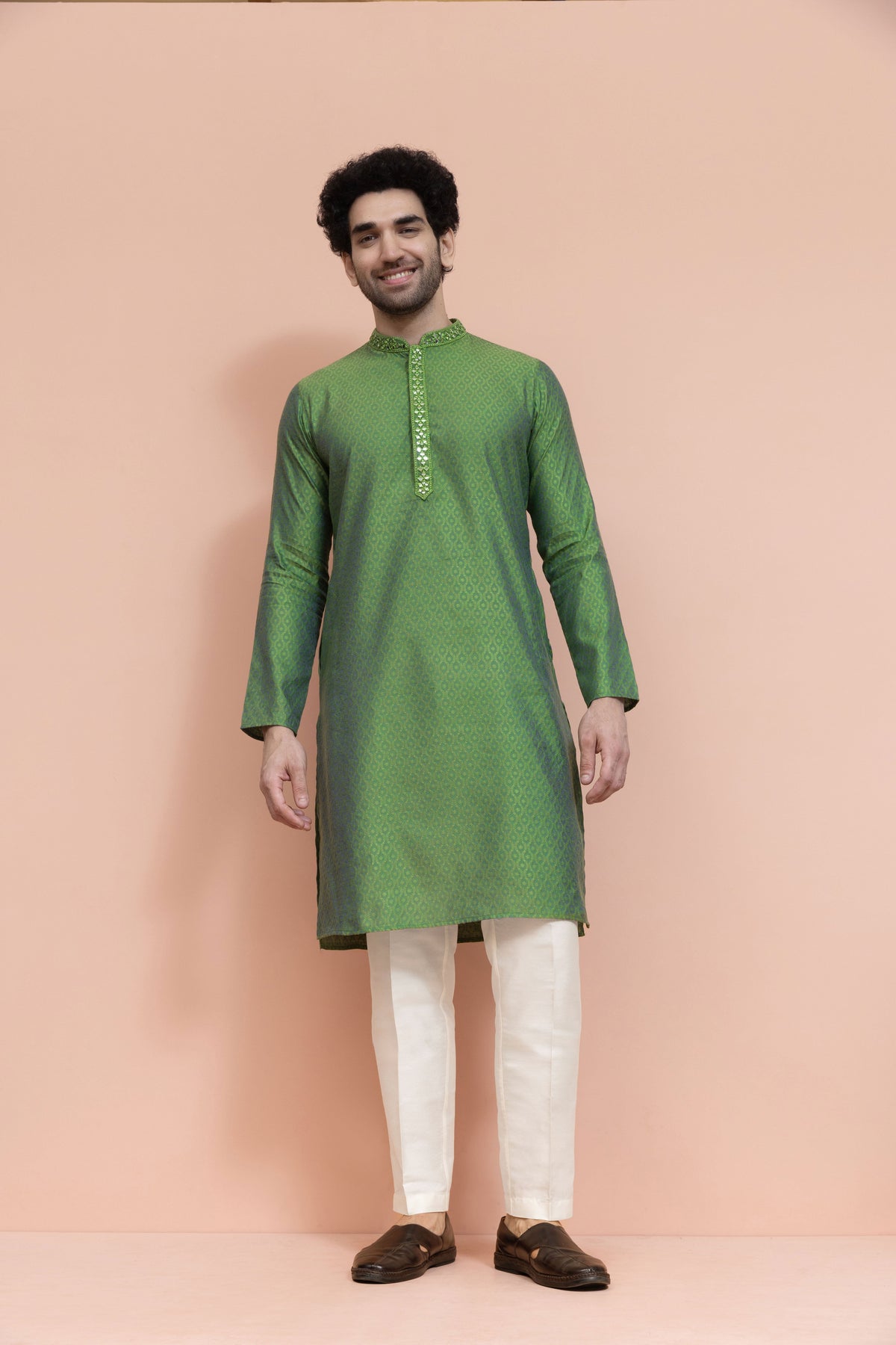 Men Green Ethnic Motifs Mirror work Kurta