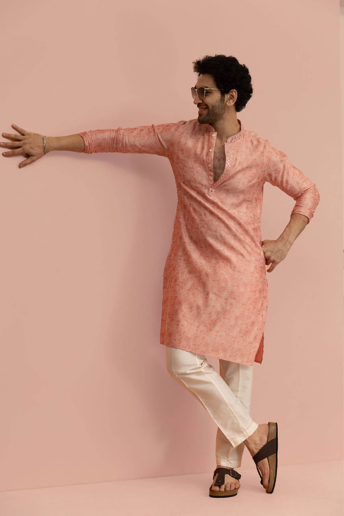 Peach Paisley Print Mirror Work Kurta