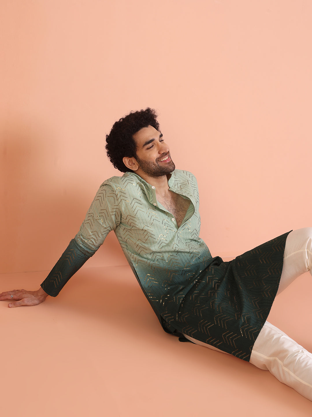 Men Ombre Embellished Sequinned Kurta