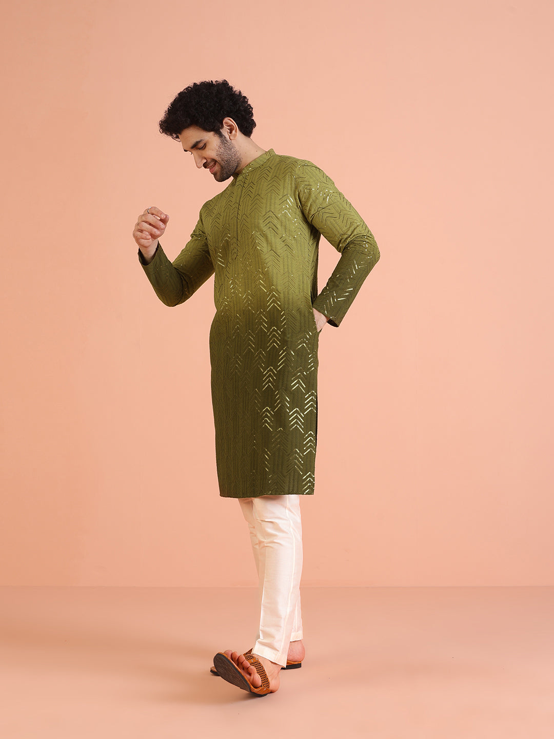 Men Ombre Embellished Sequinned Kurta