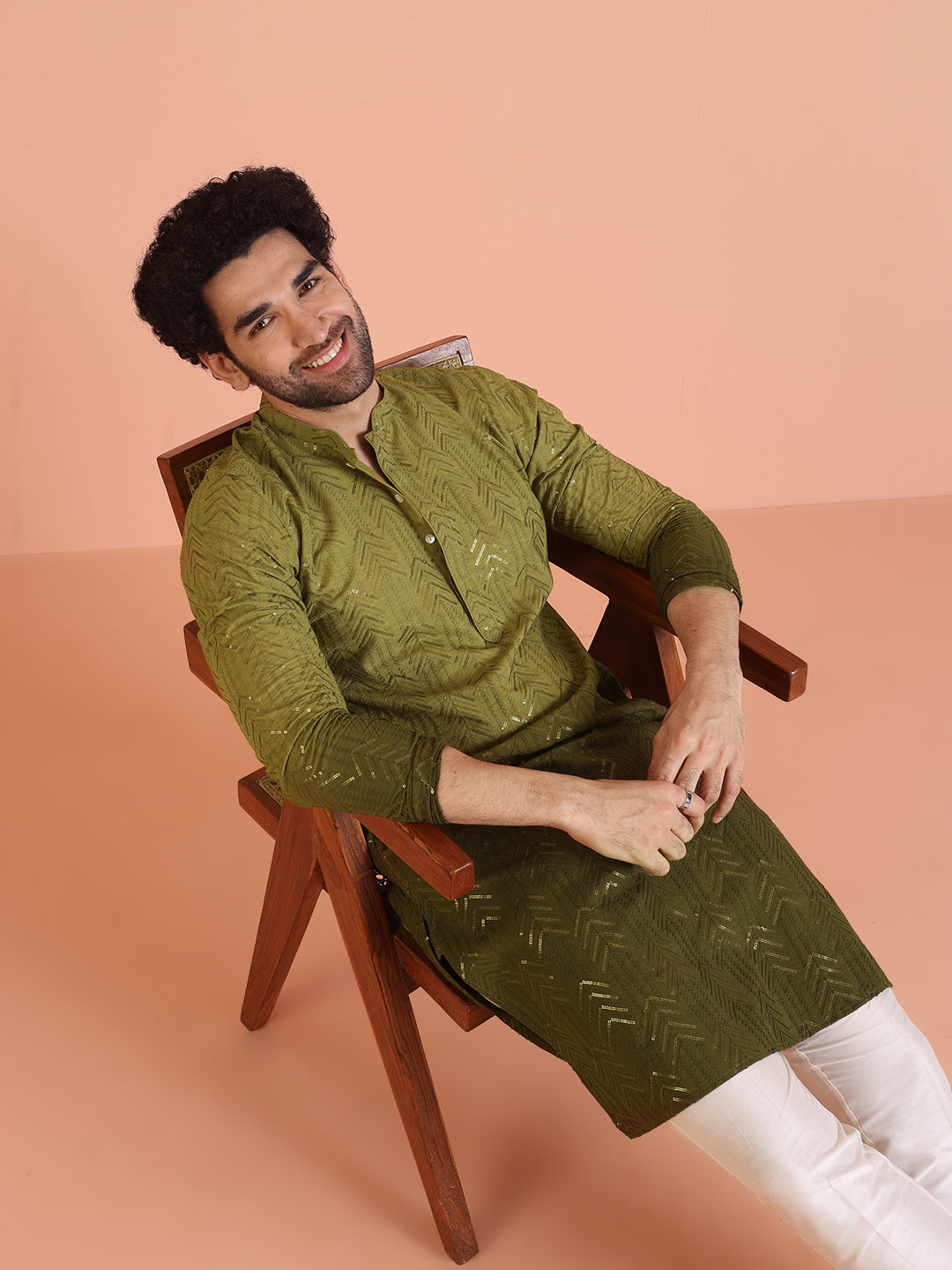 Men Ombre Embellished Sequinned Kurta