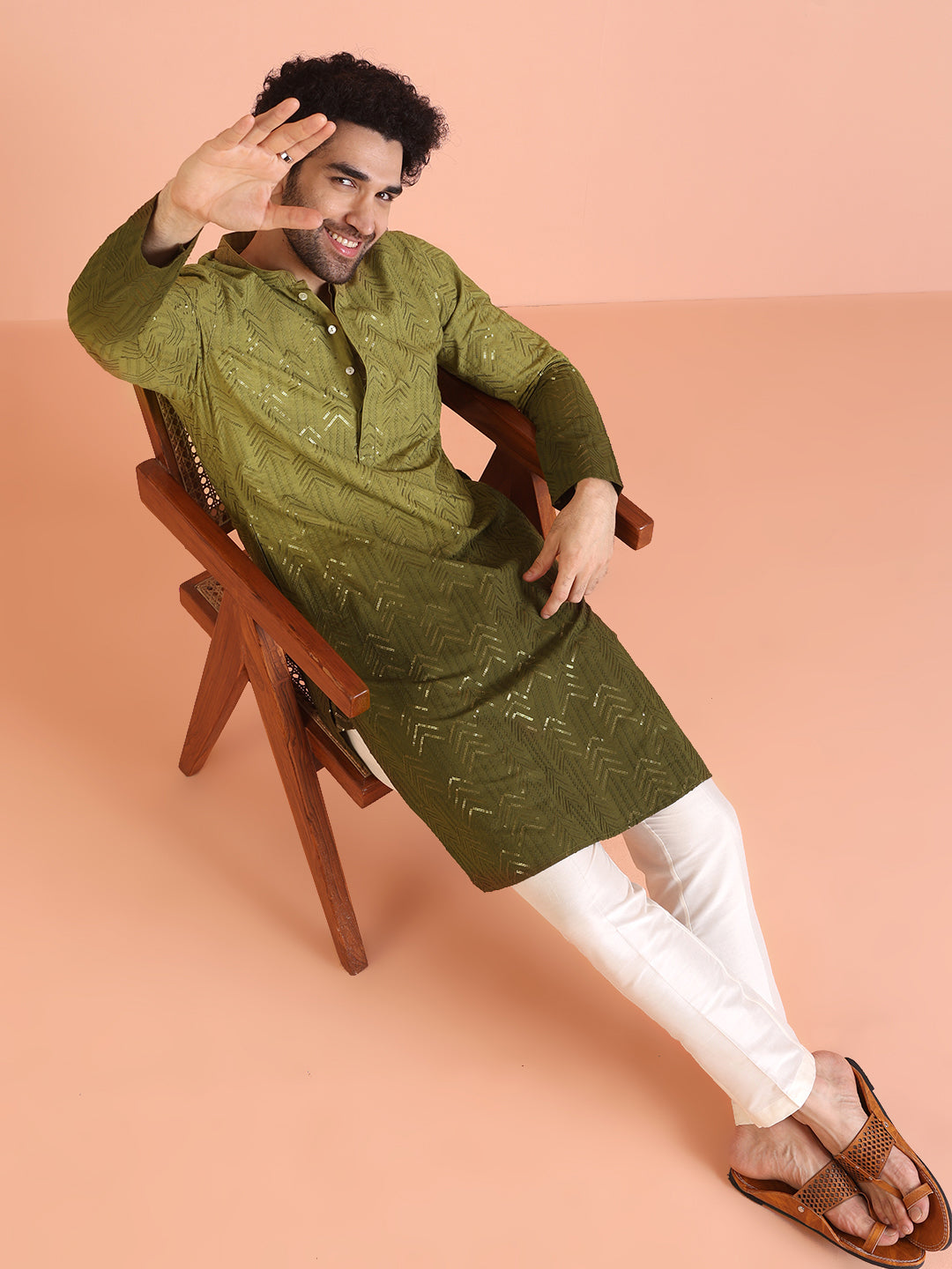 Men Ombre Embellished Sequinned Kurta