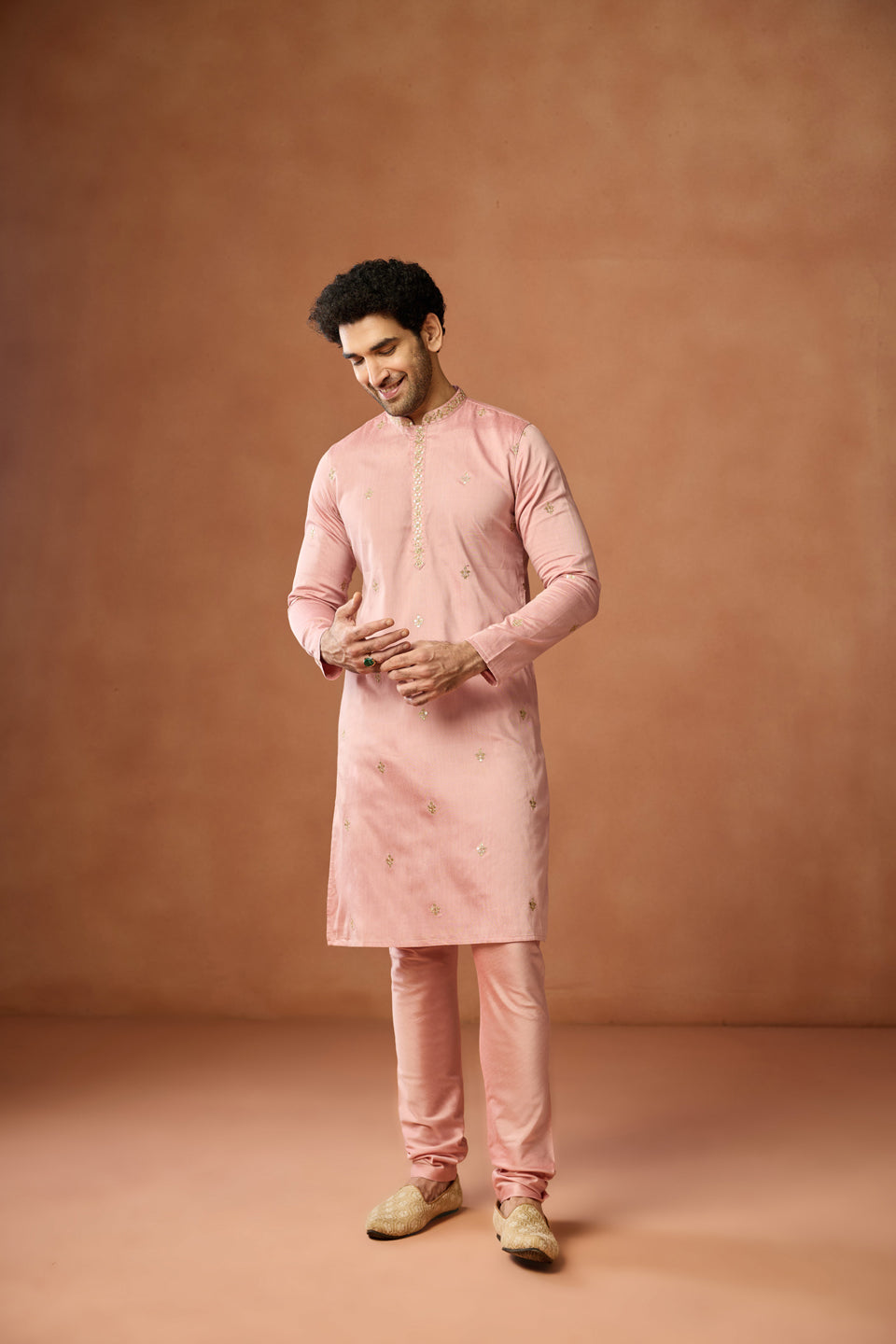 Pink Silk Blend Embroidered Kurta