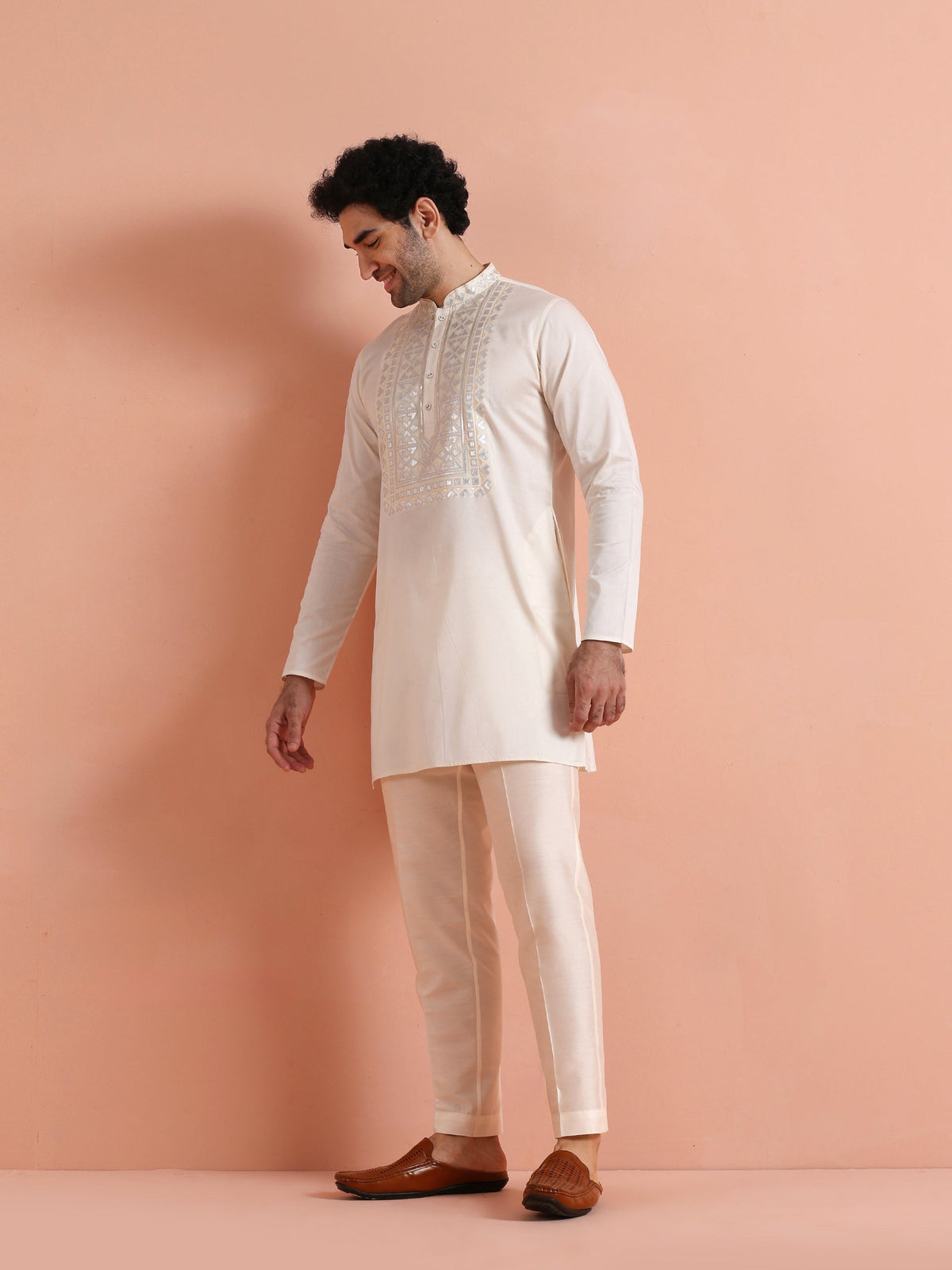 Cream Cotton Silk Embroidered Mid Kurta