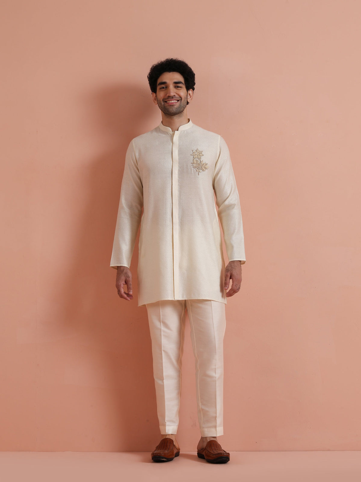 Ivory Mid Kurta with Embroidered Motif