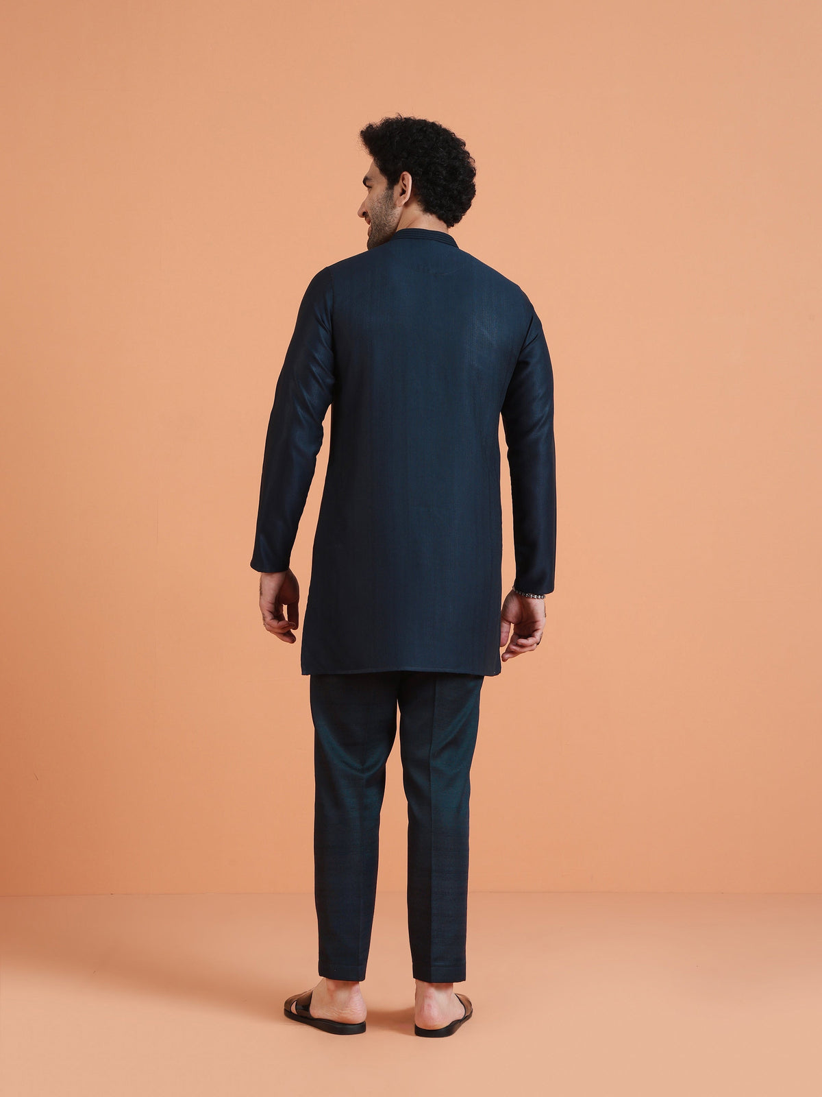 Navy Blue Silk Blend Solid Mid Kurta