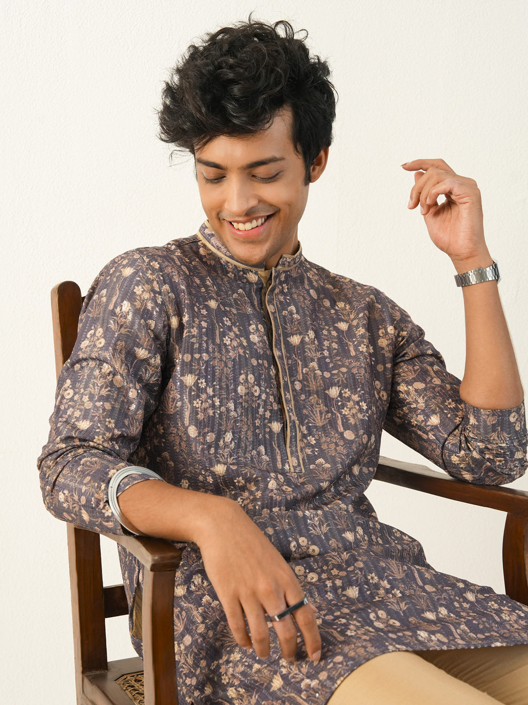 Men Grey Blended Print Kurta