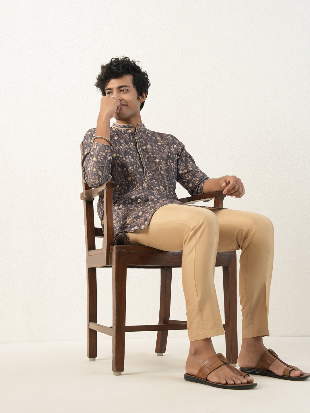 Men Grey Blended Print Kurta