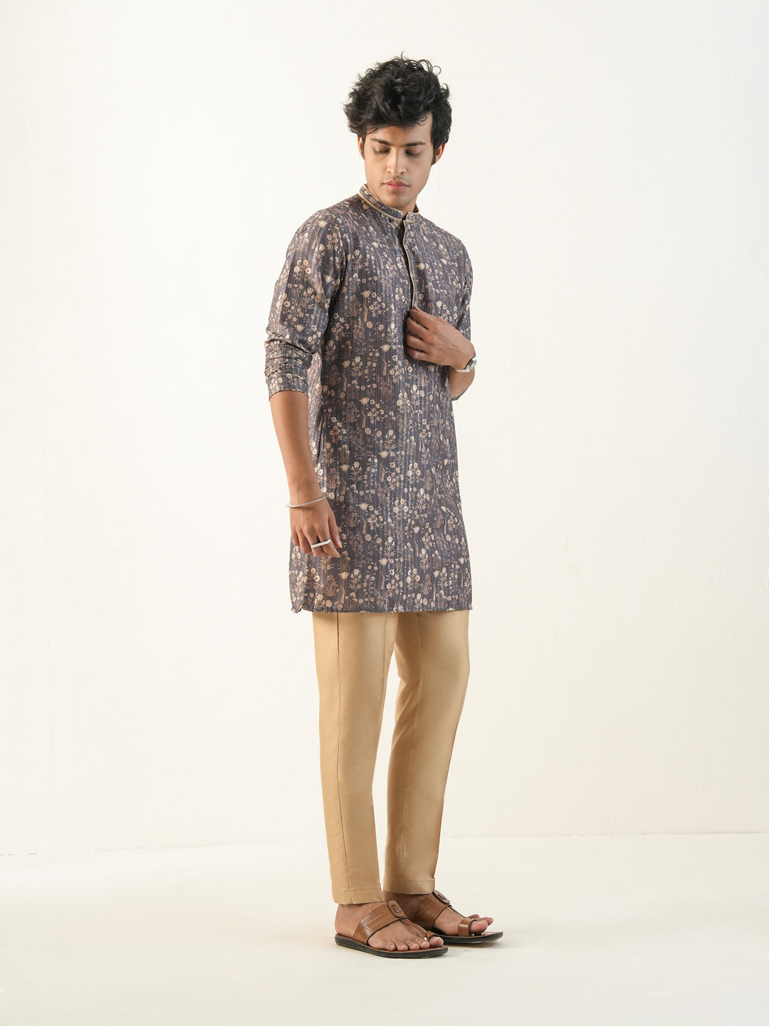 Men Grey Blended Print Kurta