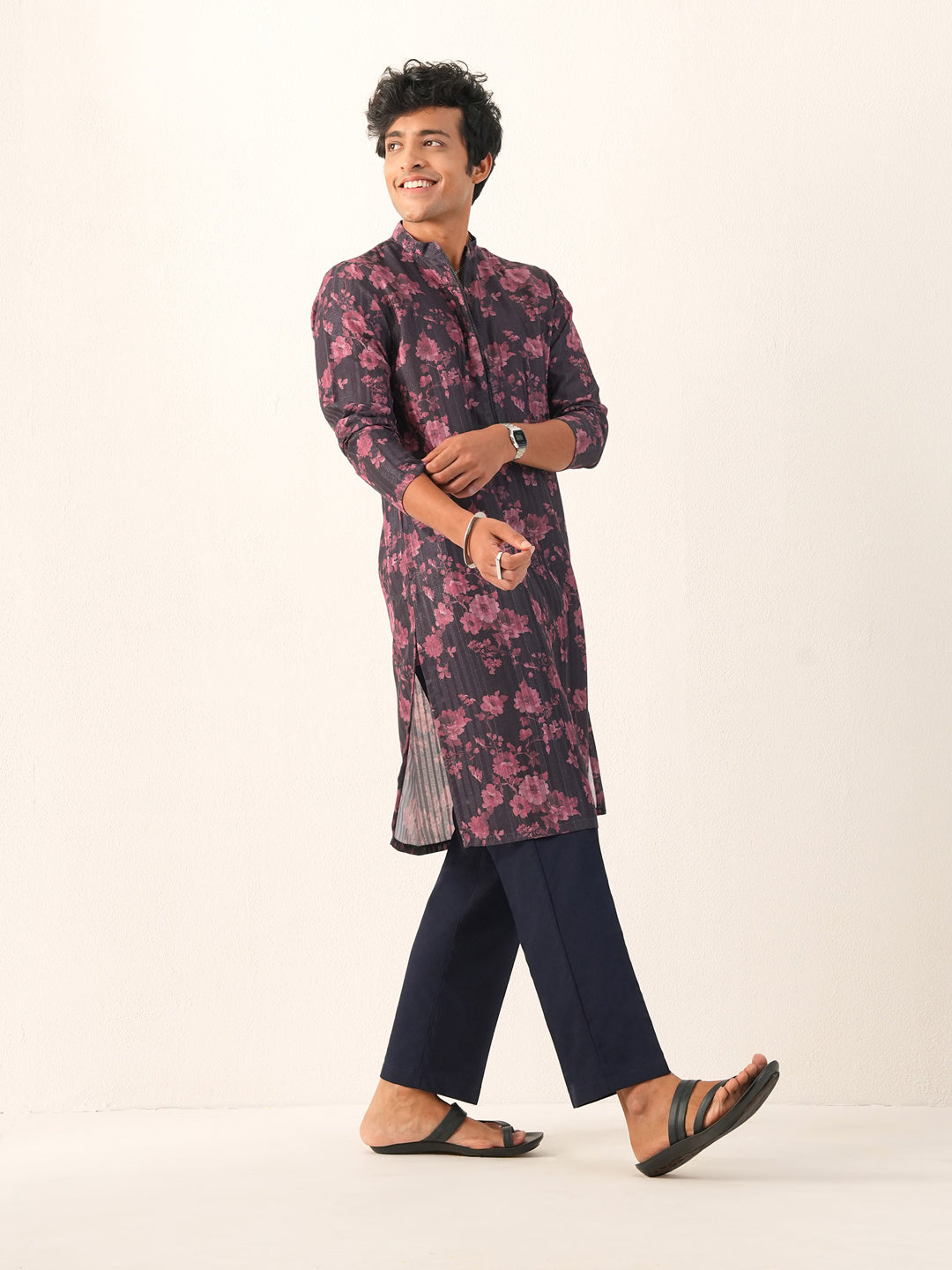 Men Black Blended Print Kurta