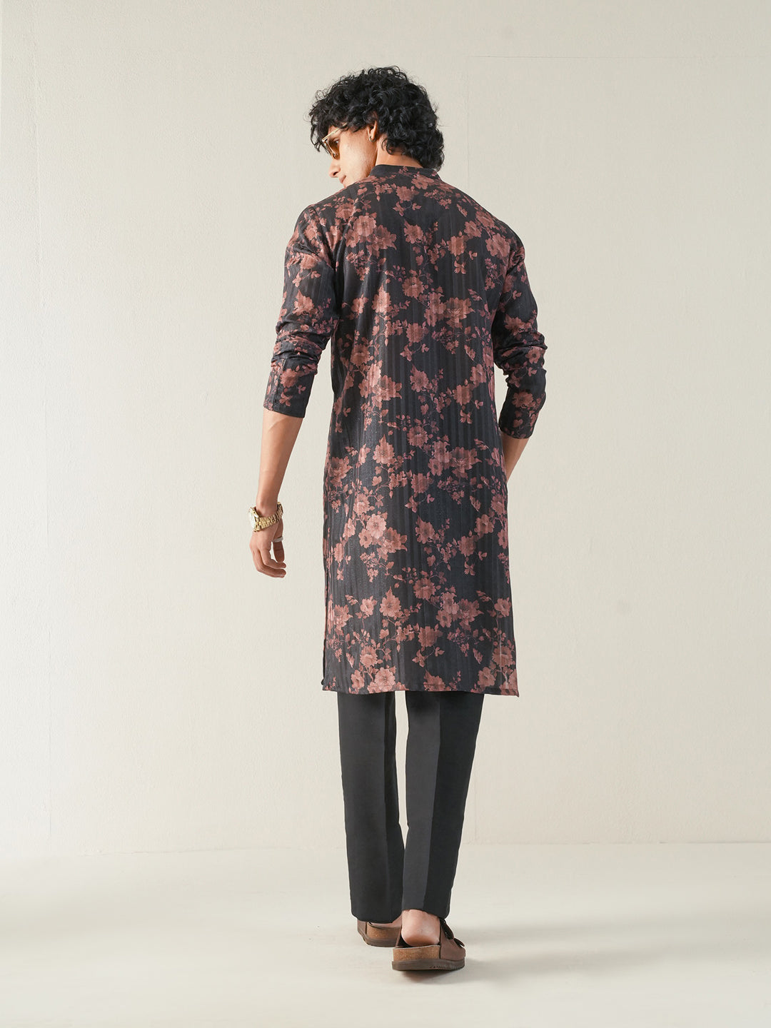 Men Black Blended Print Kurta