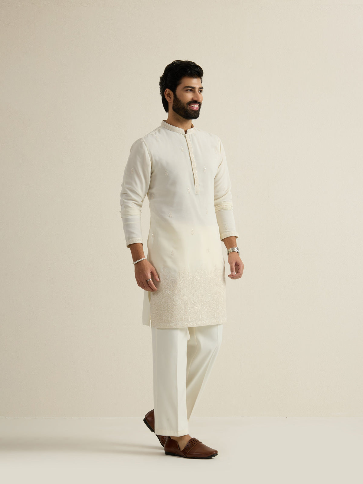 Mens Off-White Georgette Embroidery Kurta