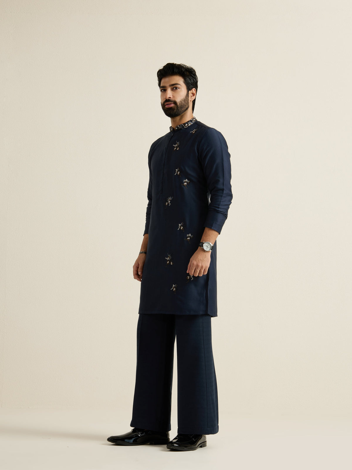Mens Blue Blended Light Embroidery Kurta with Front Zipper